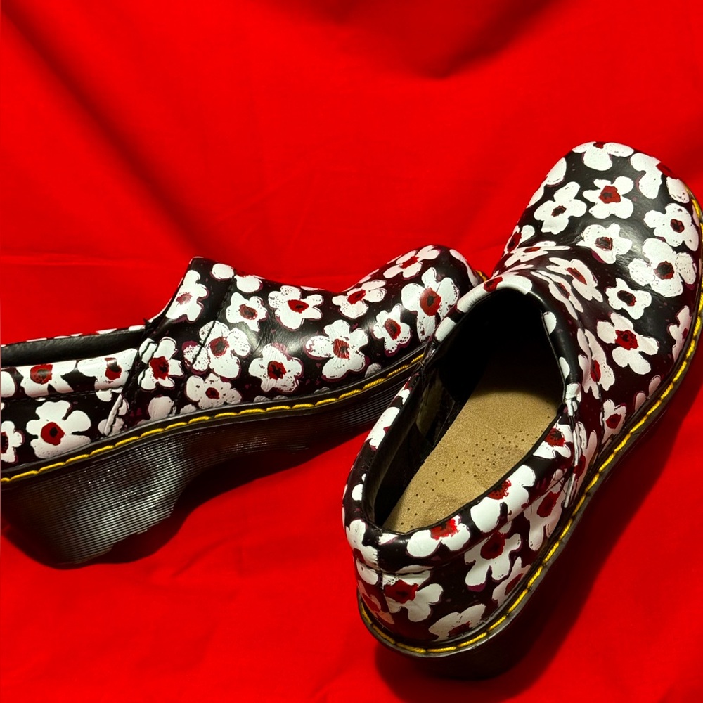 ๐บDr Marten duo package Deal! Why not have both! This is art at its finest!๐บ - Picture 4 of 10